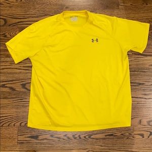 Under Armour HeatGear T Shirt XL Loose